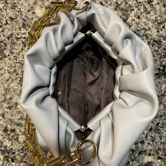 Light blue/grey cloud shoulder bag. NWOT. never worn - Picture 3 of 4